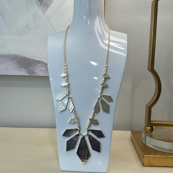 Jewelry - Kendra Scott Keaton Necklace